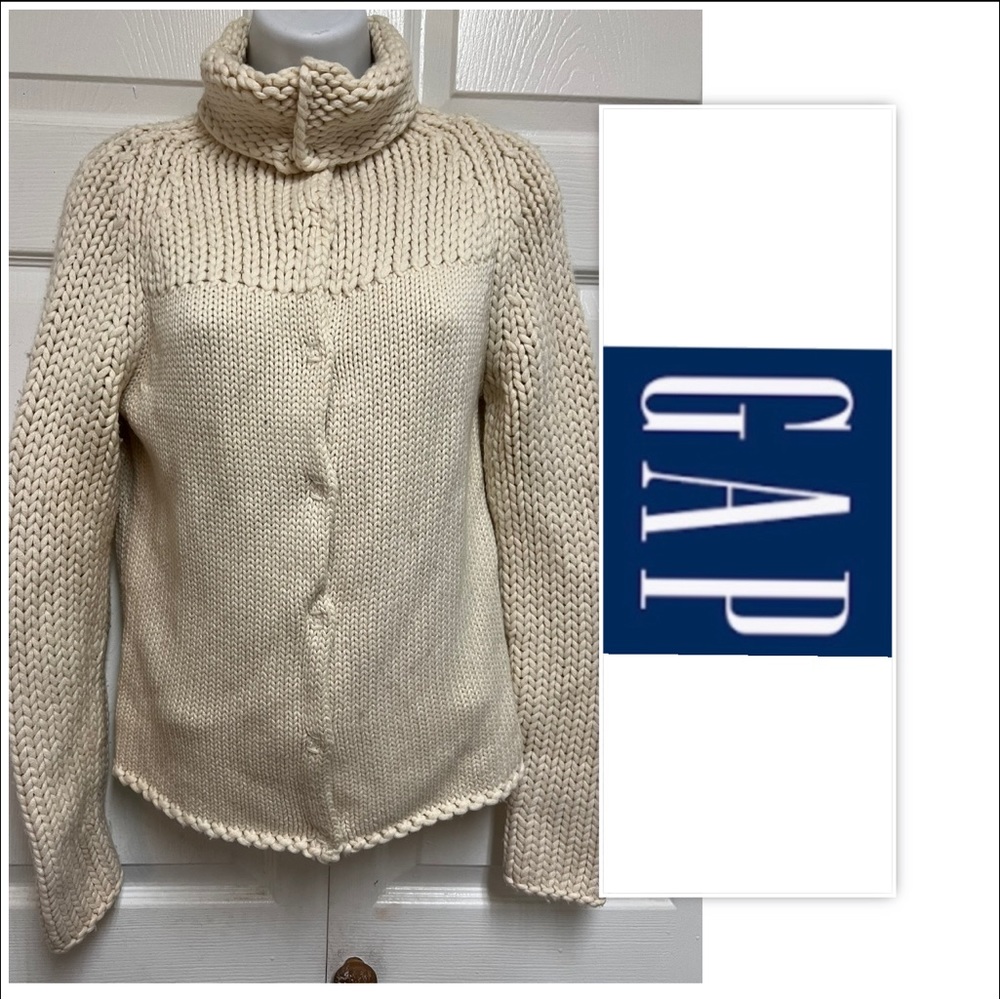 GAP Cream Chunky Knit Sweater